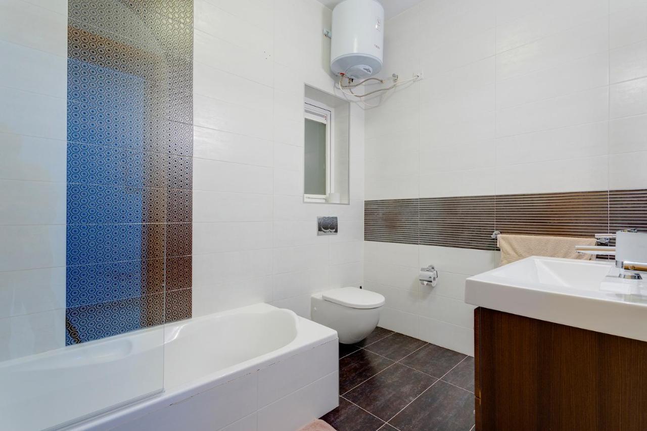 Luxury Apt W/ Side Seaviews And Pool, Top Location Sliema Exterior foto